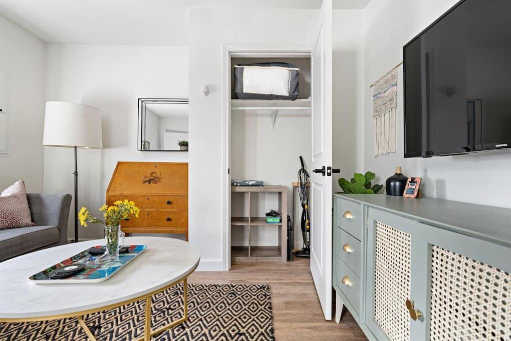 Southbound Stays - Little House Nashville Bagian luar foto
